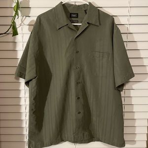 haggar Performance Wear | Green Button-up | Large